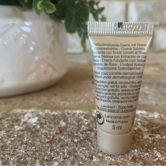 ✨$3✨ Lancôme | Absolute Crème Foundation | 5 ml - Picture 3 of 7